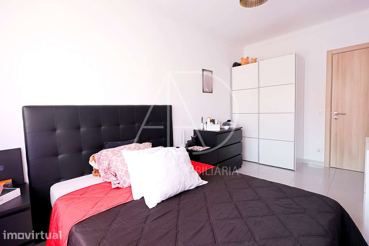 APARTAMENTO T2 REMODELADO - Grande imagem: 5/15