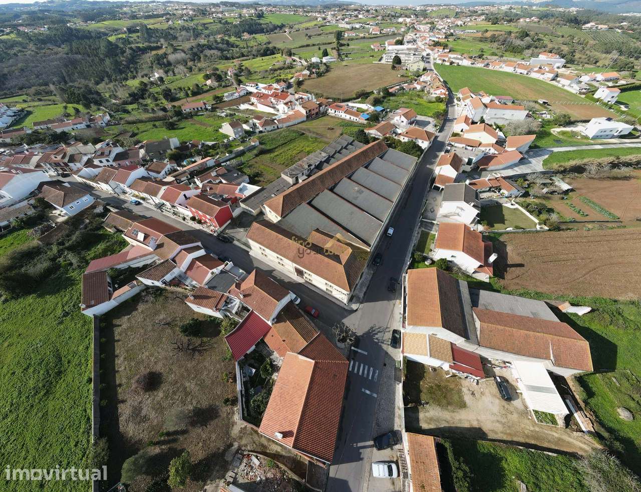Armazém de cerâmica localizada no centro de Vestiaria. - Grande imagem: 2/38