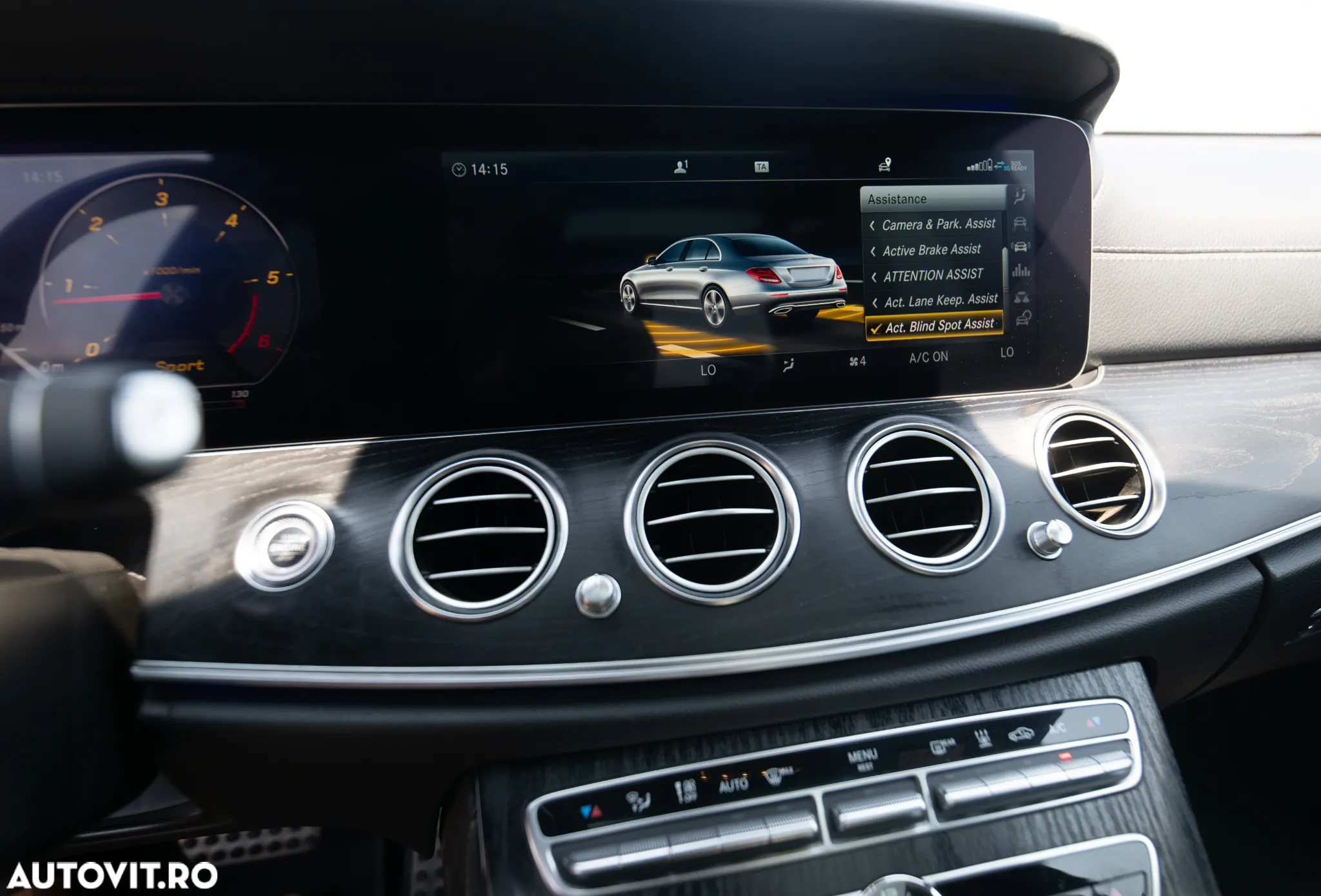 Mercedes-Benz E 220 d 9G-TRONIC AMG Line - 13