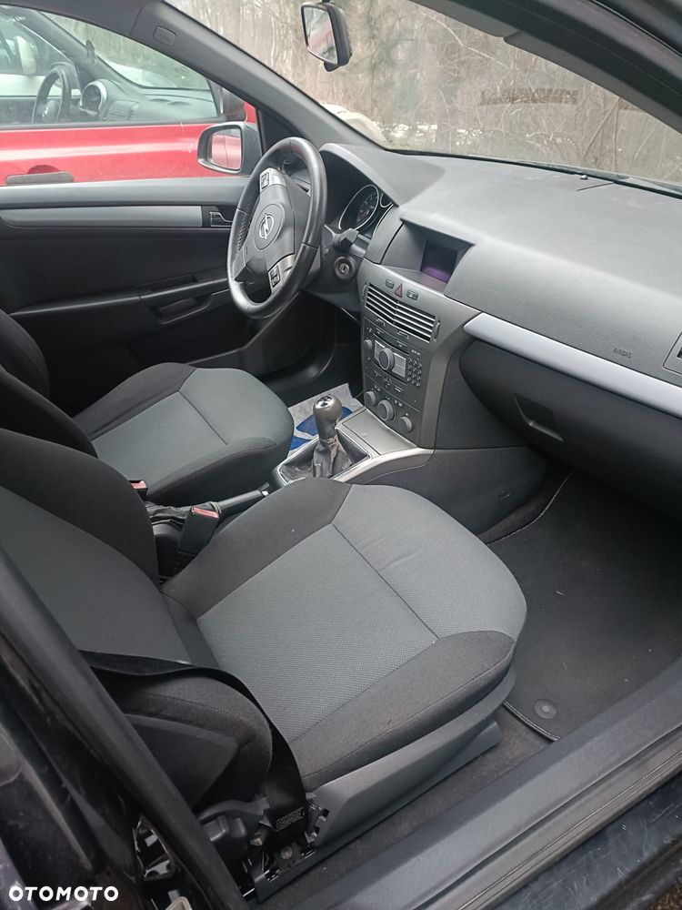 Opel Astra - 4