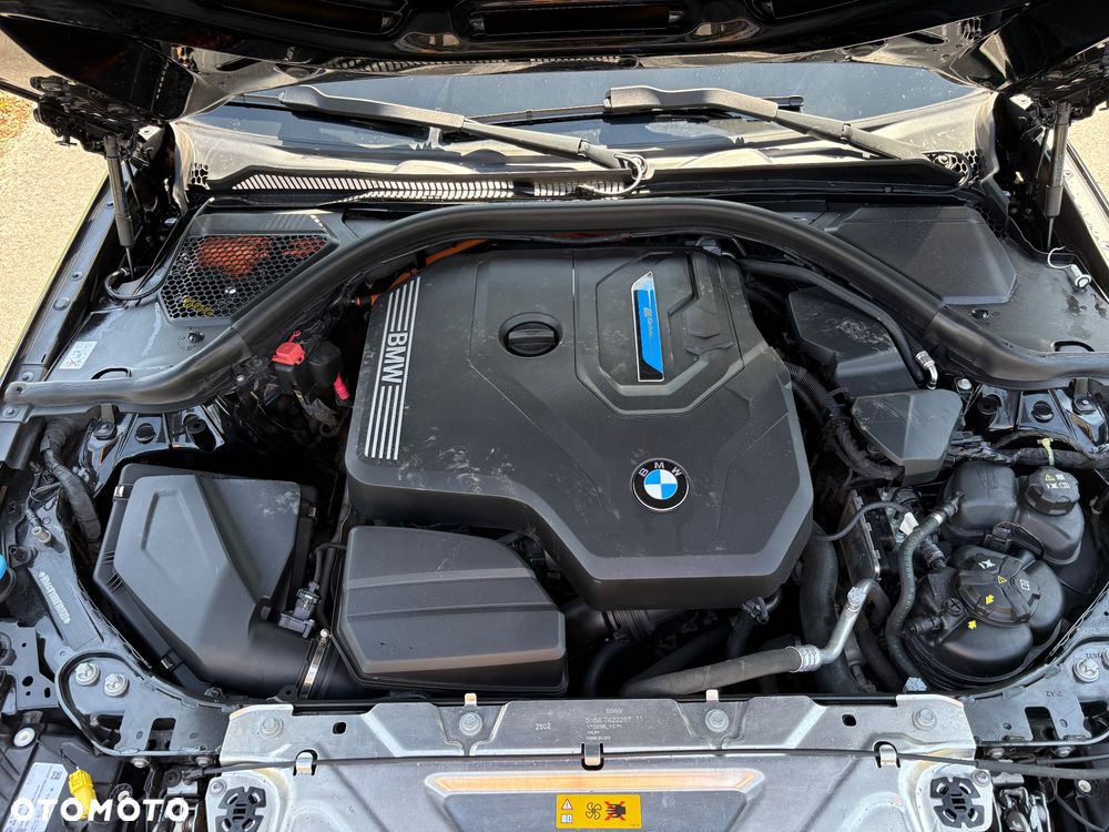 BMW Seria 3 320e PHEV - 15
