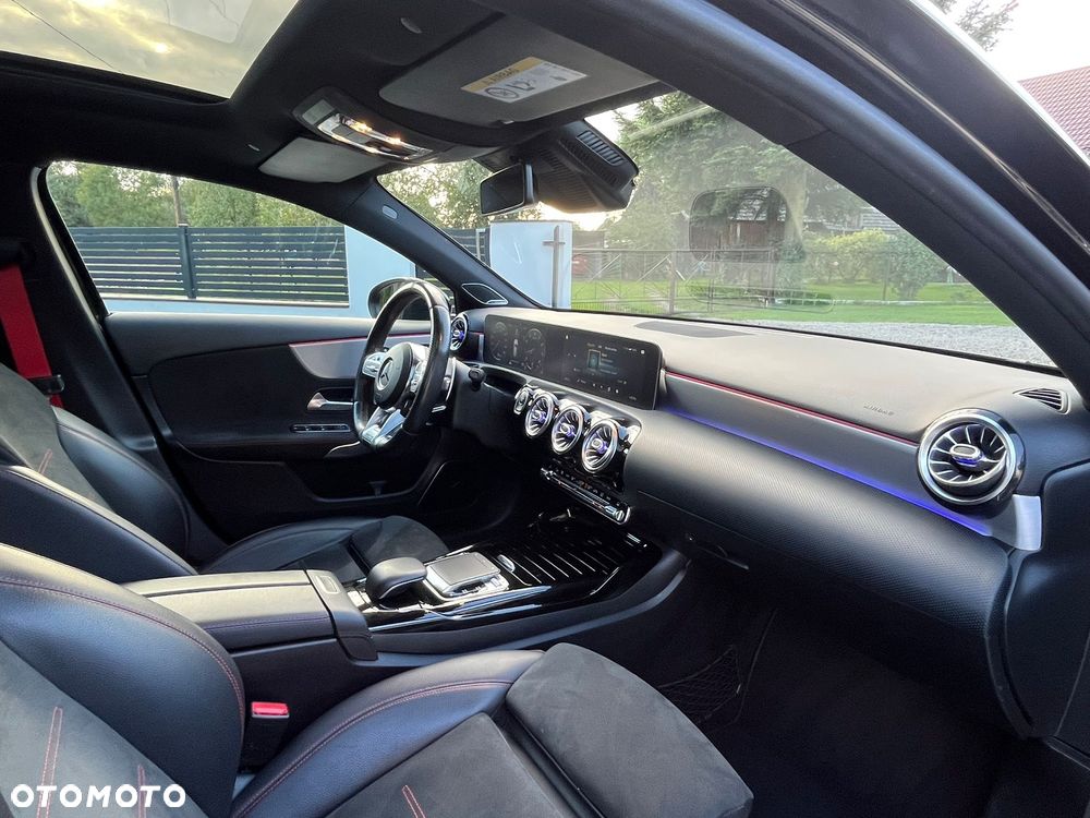 Mercedes-Benz Klasa A AMG 35 4Matic AMG Speedshift DCT 7G - 27