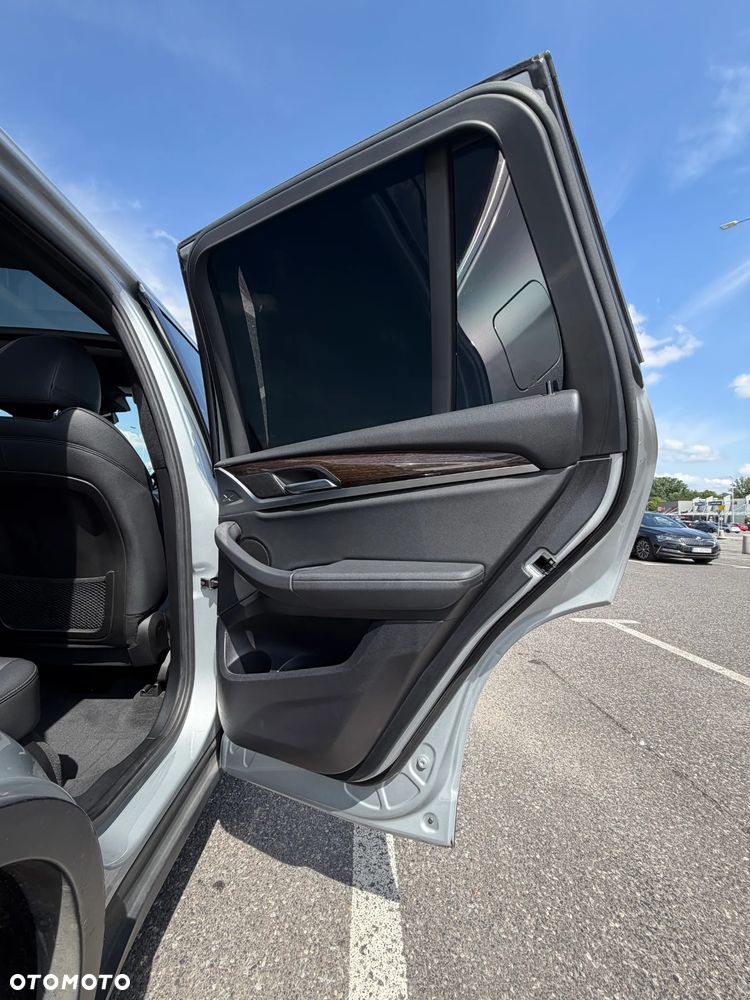BMW X3 - 27