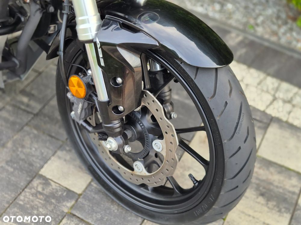 Honda CB - 11