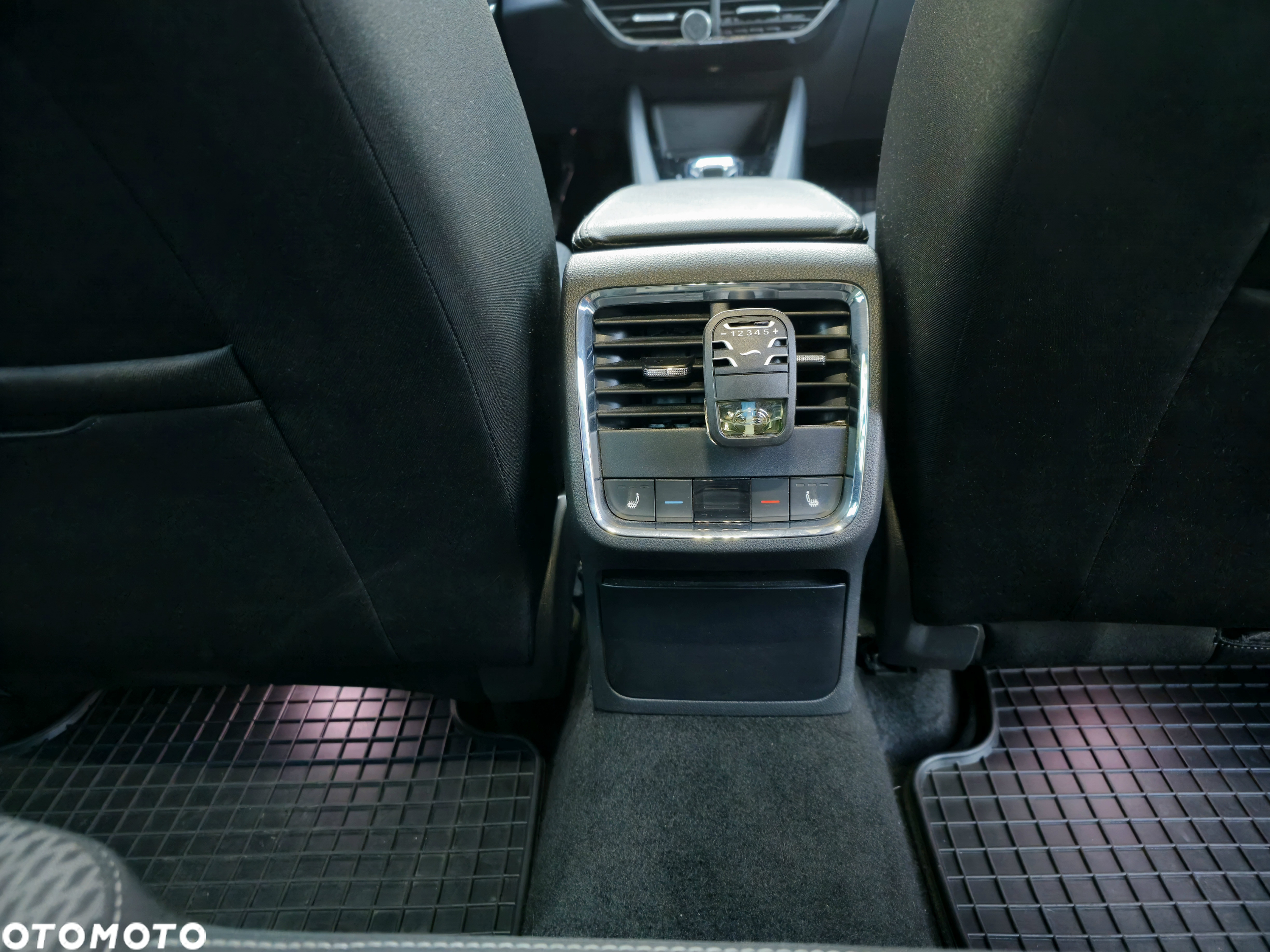 Skoda Octavia 2.0 TDI 4x4 Style DSG - 25