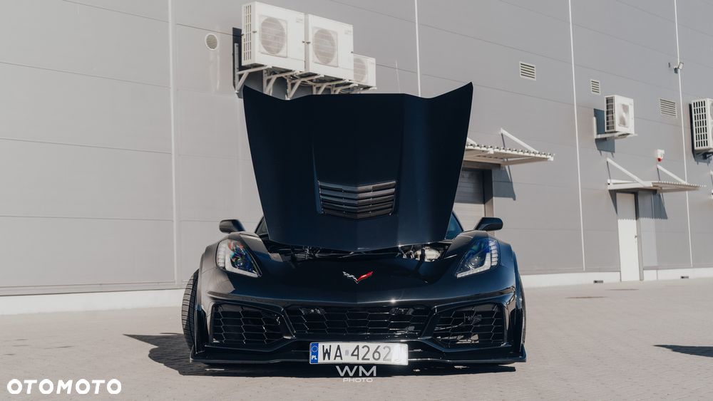 Chevrolet Corvette - 34
