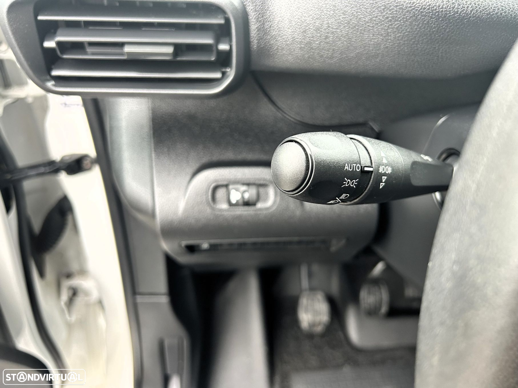 Peugeot Partner 1.5 BlueHDi Asphalt Longa - 14