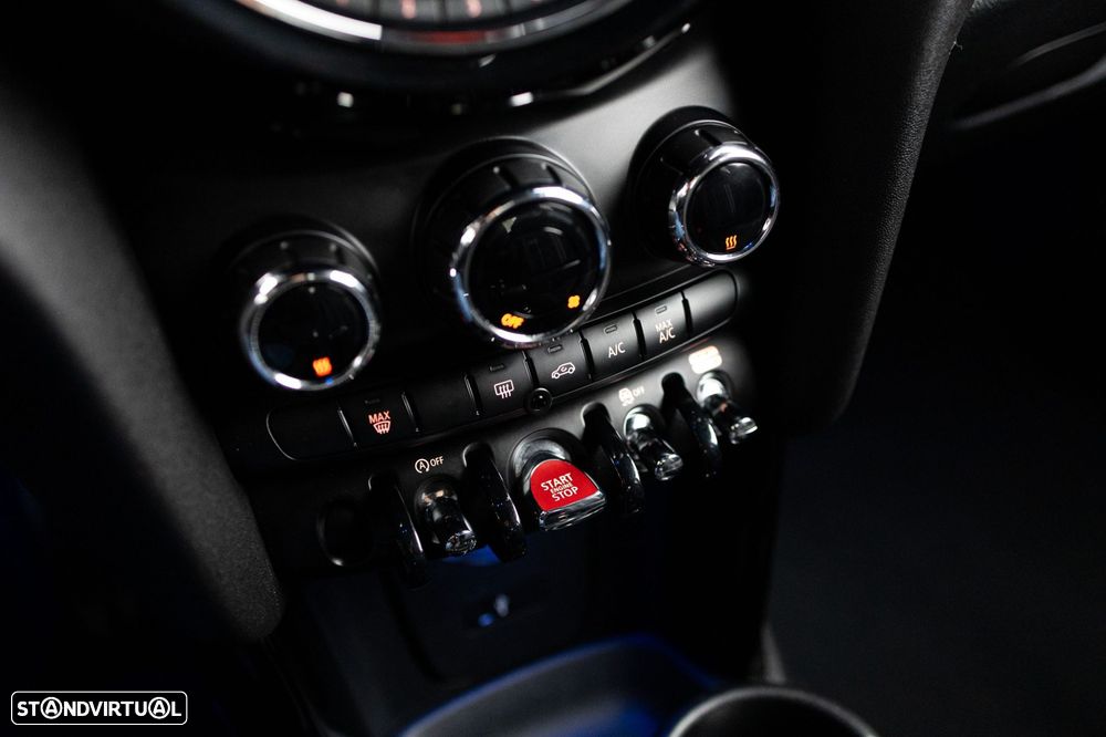 MINI 3 Portas Cooper D Auto - 9