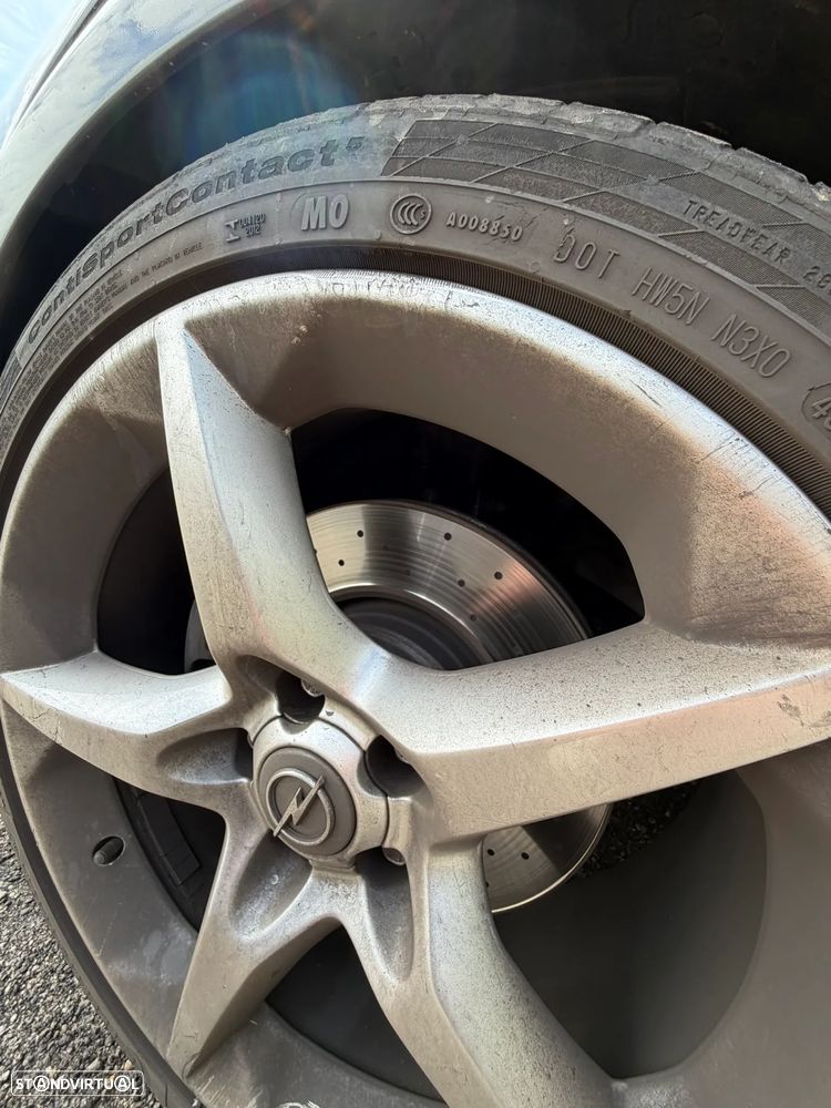 Opel Astra GTC 1.9 CDTI - 11