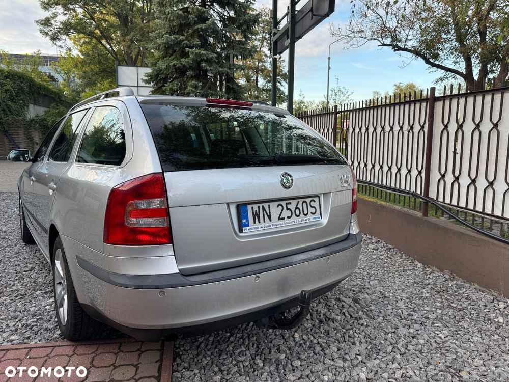 Skoda Octavia 1.6 Ambiente EU5 - 12