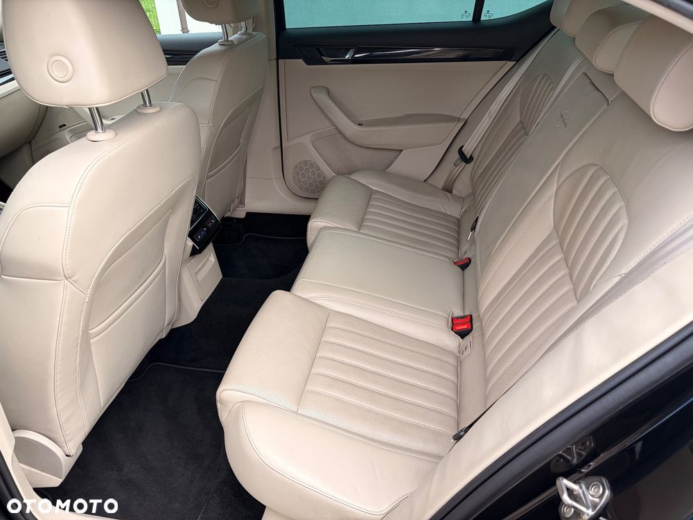 Skoda Superb 2.0 TSI 4x4 L&K DSG - 9