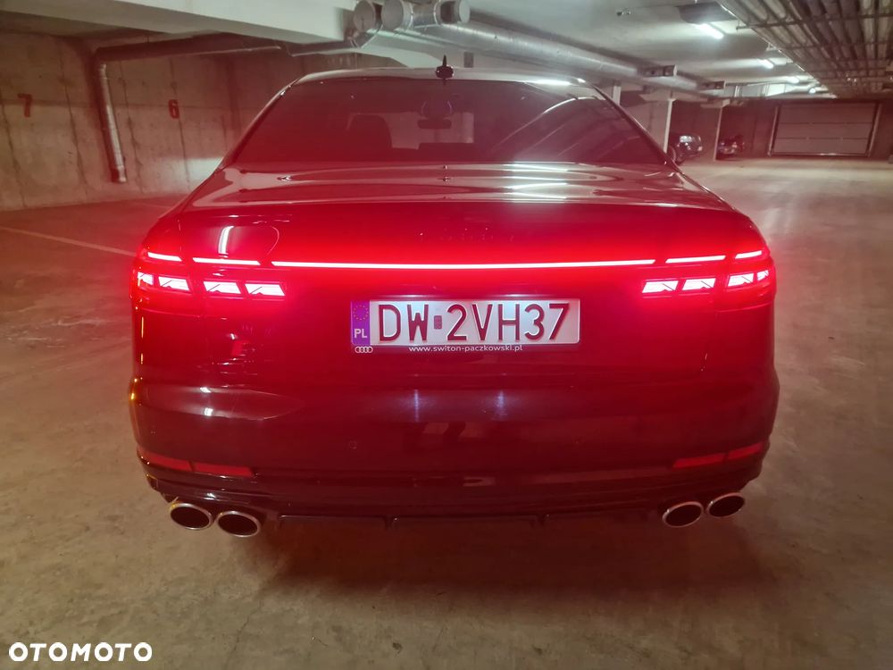 Audi S8 - 20