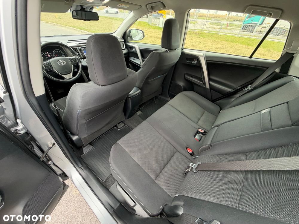 Toyota RAV4 Hybrid Premium 4x2 - 37