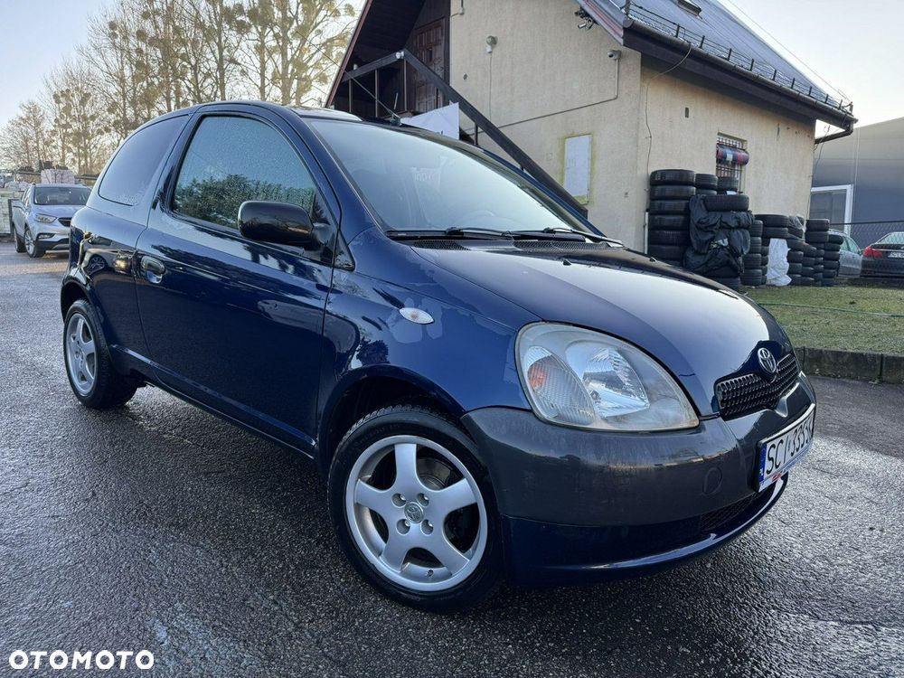 Toyota Yaris 1.0 Base - 4