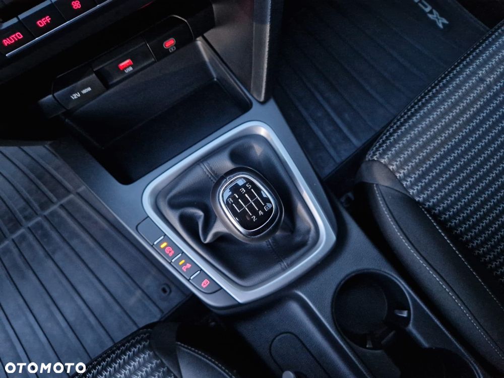 Kia XCeed 1.5 T-GDI M - 26
