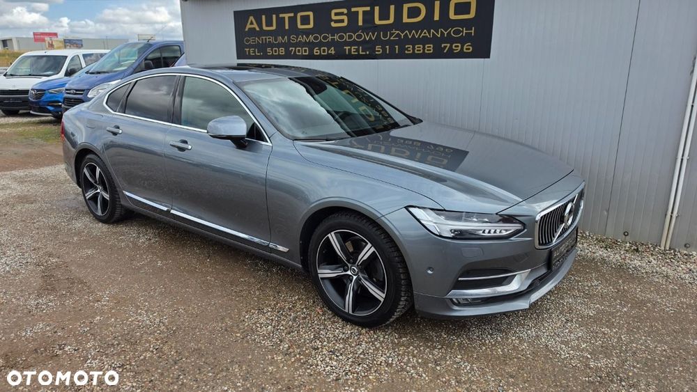 Volvo S90 - 2