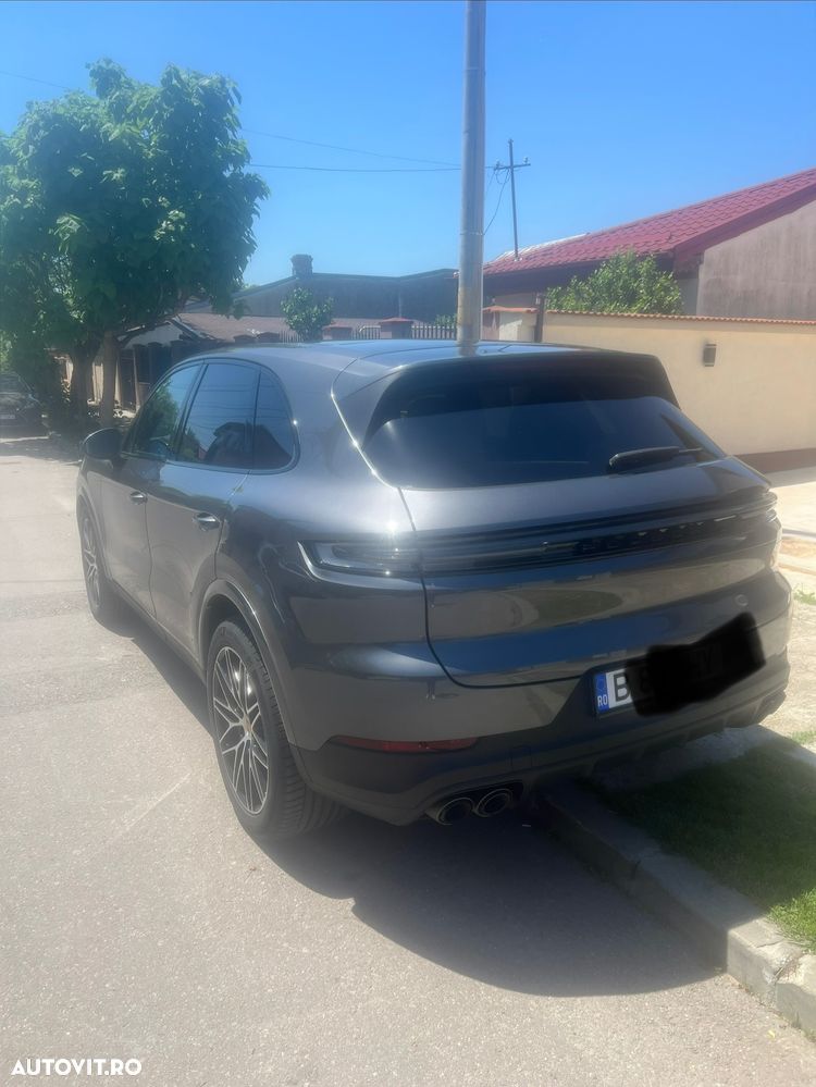 Porsche Cayenne - 5