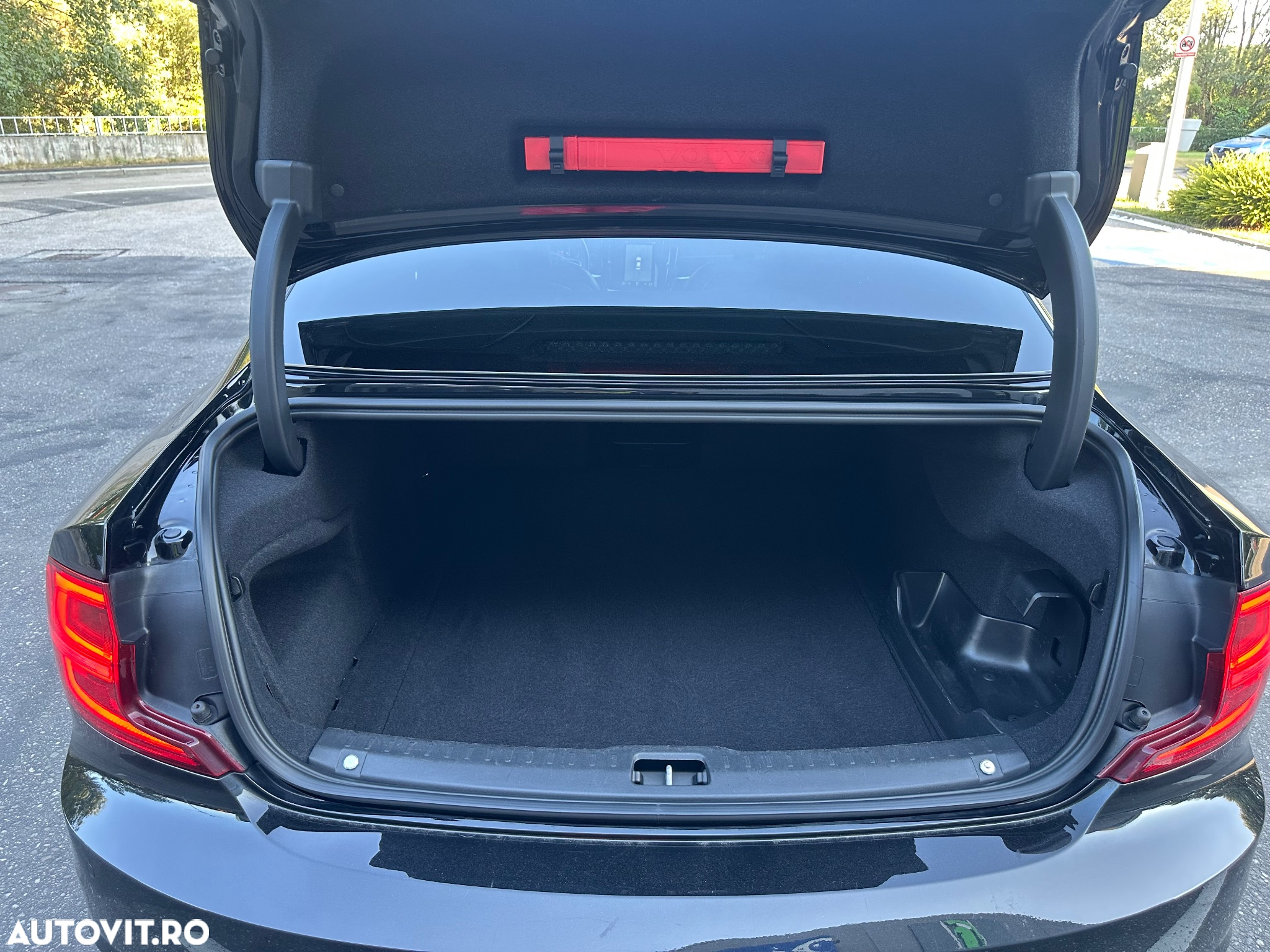 Volvo S90 T8 Twin Engine AWD Geartronic R Design - 18