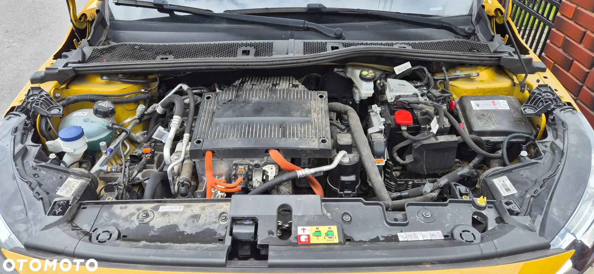 Peugeot 208 - 11