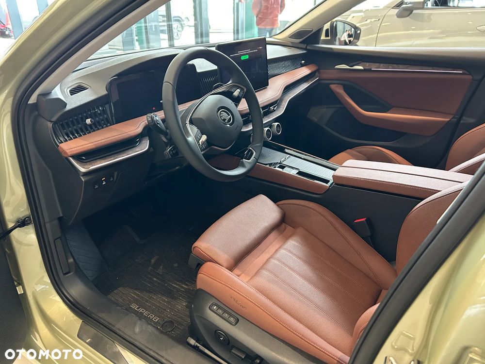 Skoda Superb 2.0 TDI SCR 4x4 L&K DSG - 15