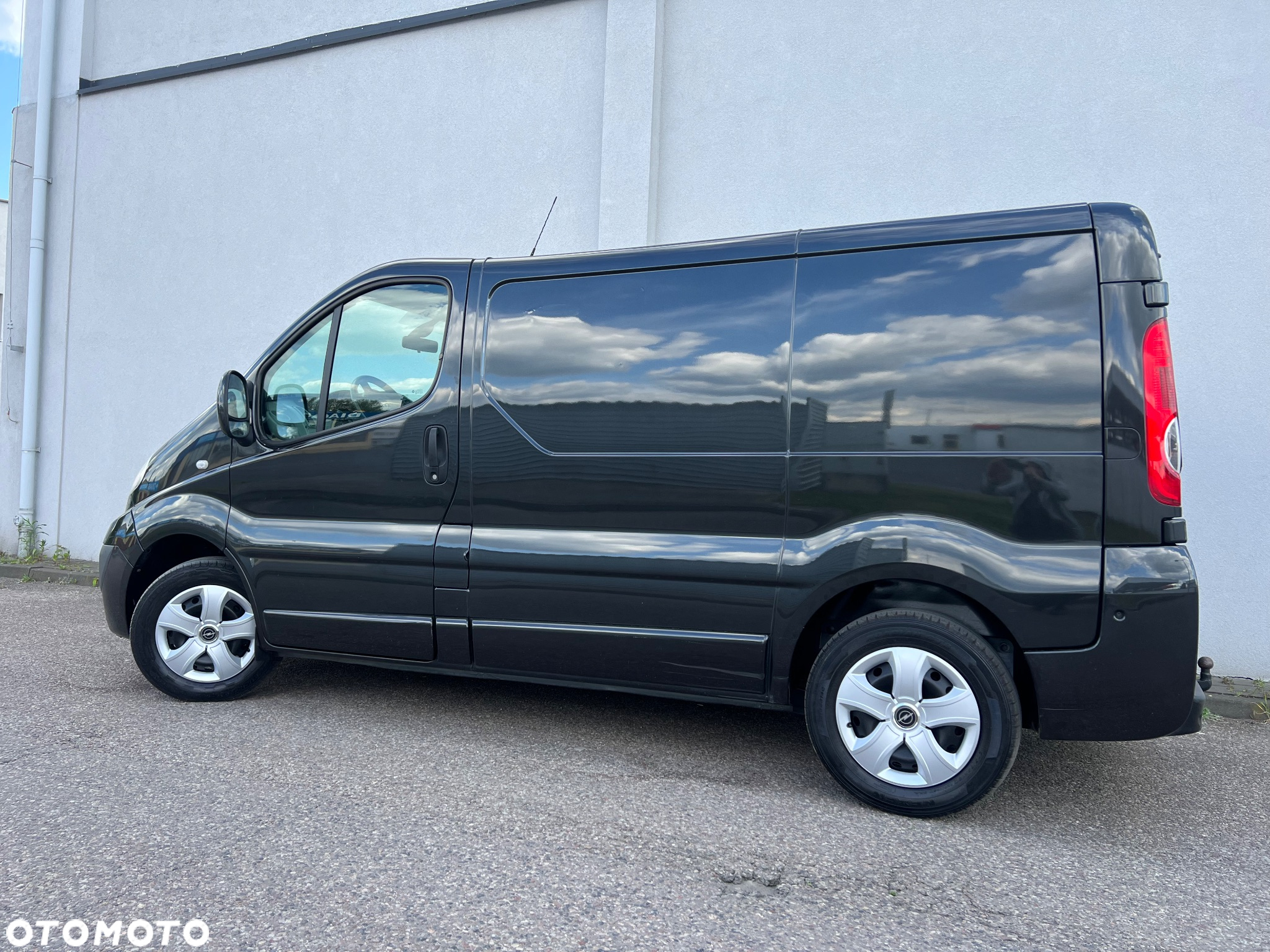 Opel VIVARO - 17