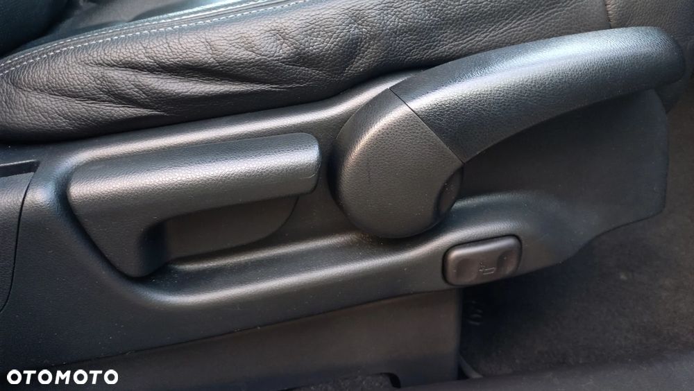 Honda CR-V 2.0i-VTEC 4WD Automatik Executive - 30