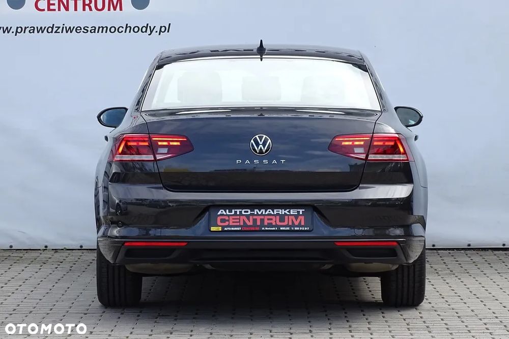 Volkswagen Passat - 35