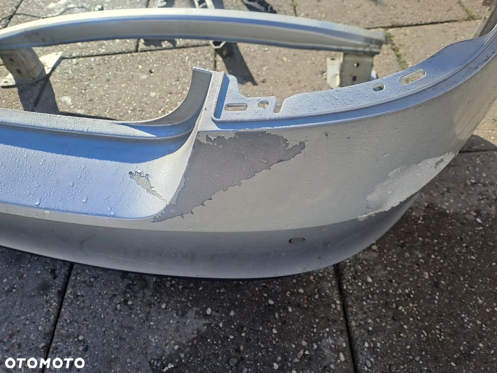 Skoda Rapid LIFTBACK zderzak tylny z PDC kod lakieru LA7W-9156 belka ślizgi i inne - 5