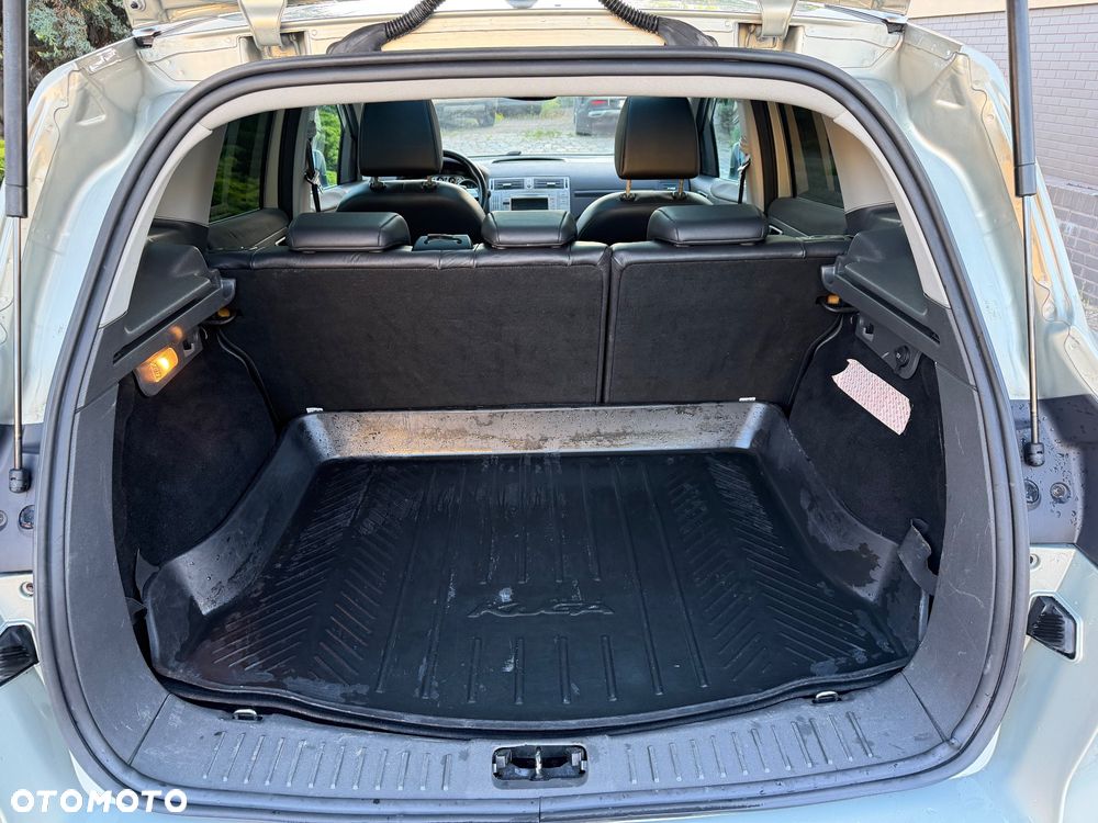Ford Kuga 2.0 TDCi 4x4 Titanium - 7