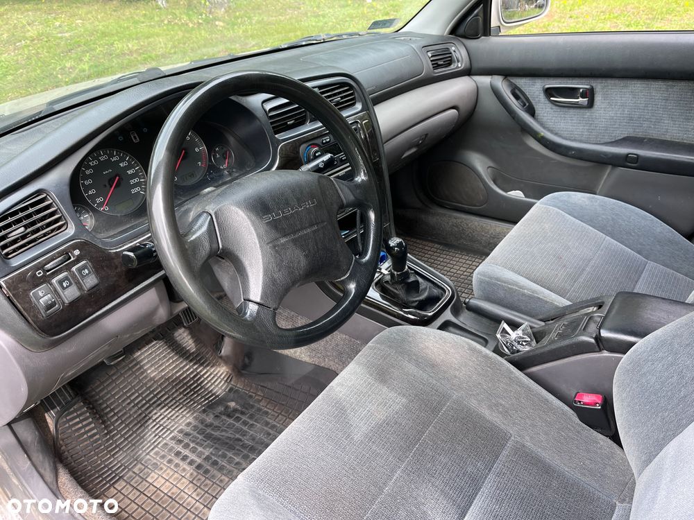 Subaru Legacy - 6