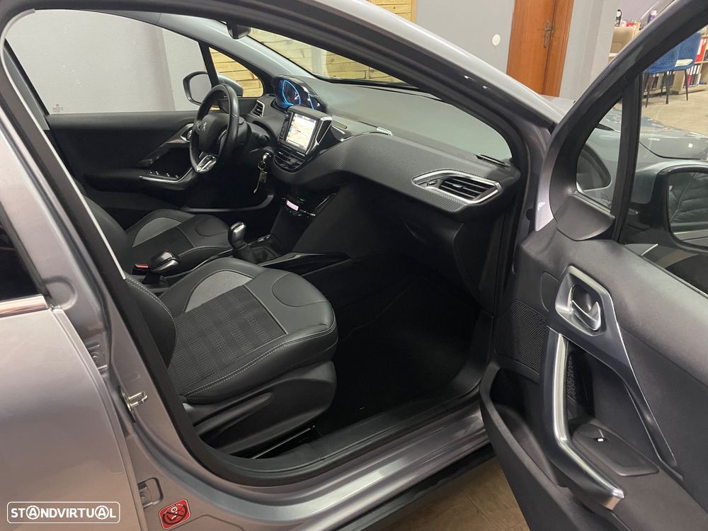 Peugeot 2008 PureTech 110 Stop&Start Allure - 19