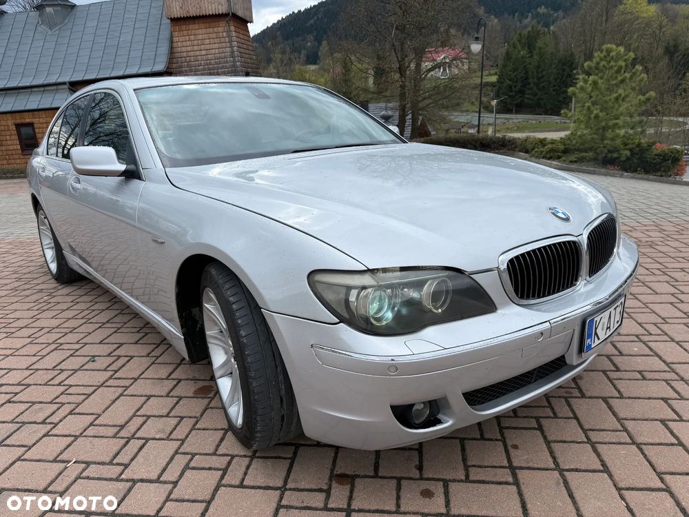 BMW Seria 7 750Li - 3
