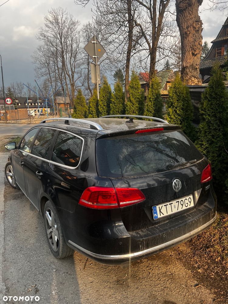 Volkswagen Passat 2.0 TDI 4Motion DSG BlueMotion Tech Highline - 10