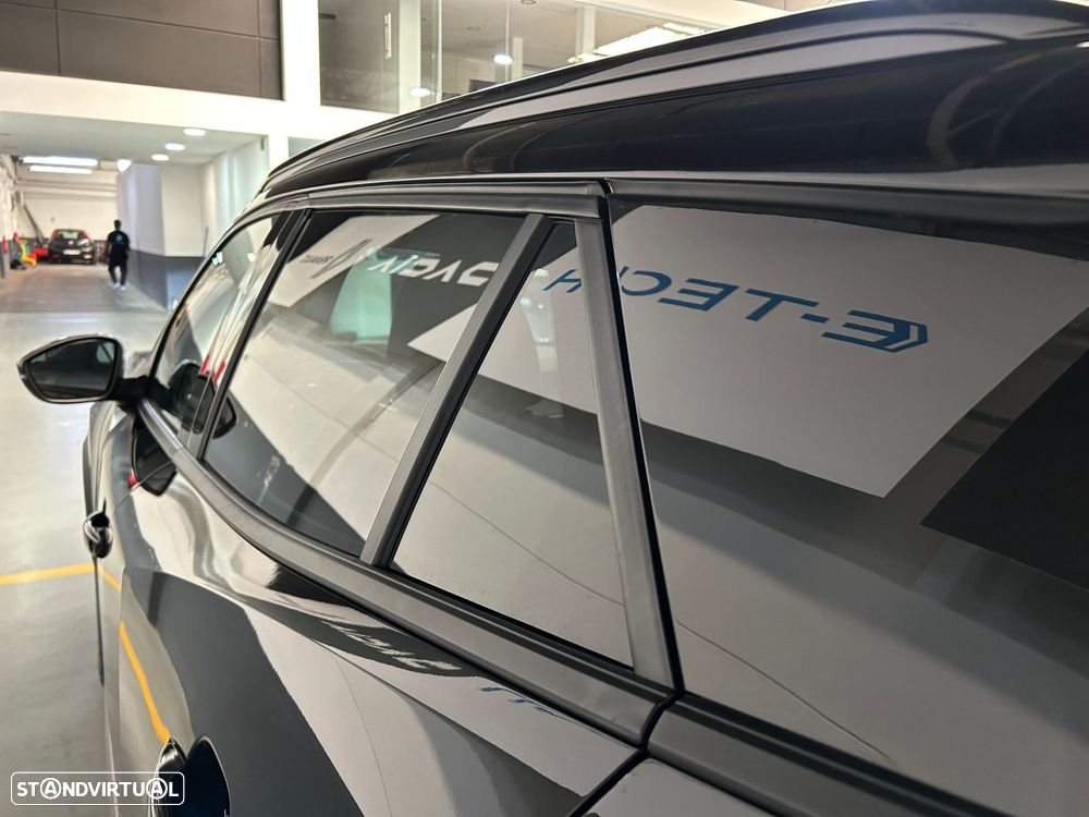 Peugeot 2008 1.2 Hybrid Allure e-DCS6 - 12