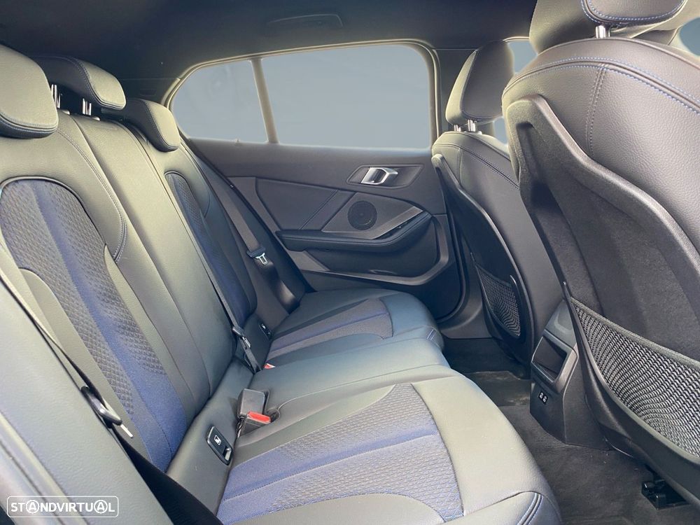 BMW 116 d Pack Desportivo M Auto - 14