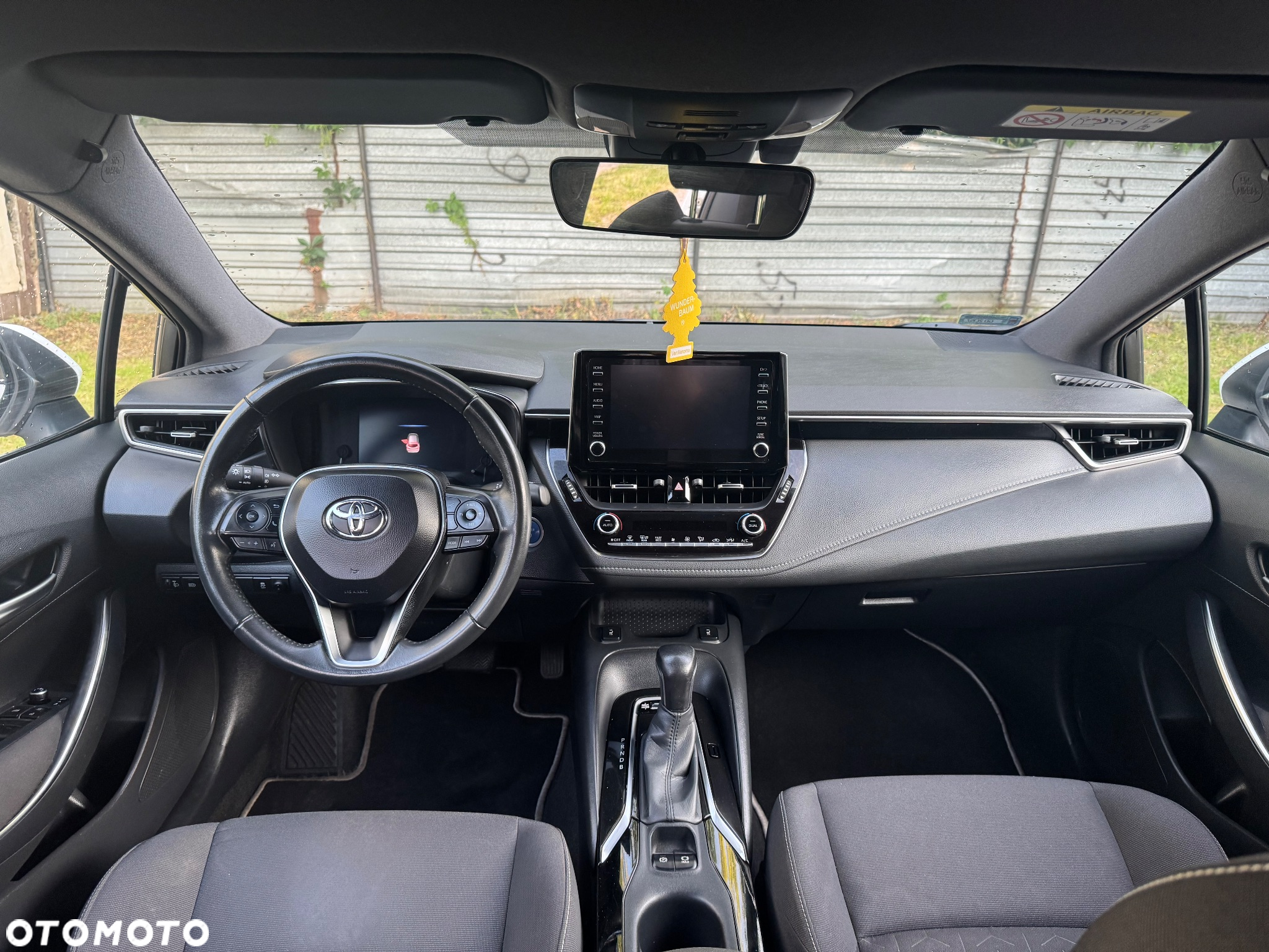 Toyota Corolla - 12