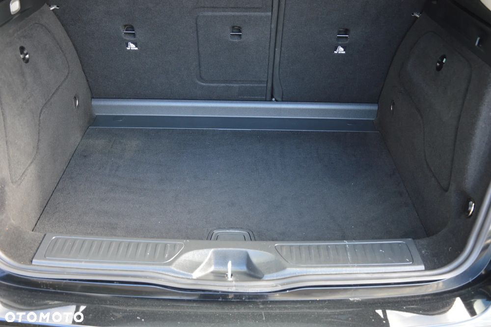 Mercedes-Benz Klasa B 180 CDI (BlueEFFICIENCY) - 38