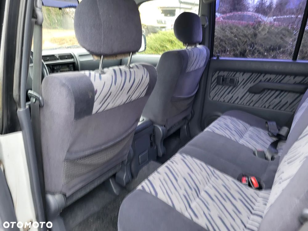 Toyota Land Cruiser - 16