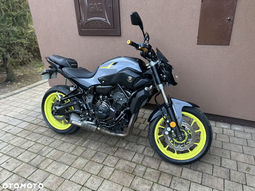 Yamaha MT - 19