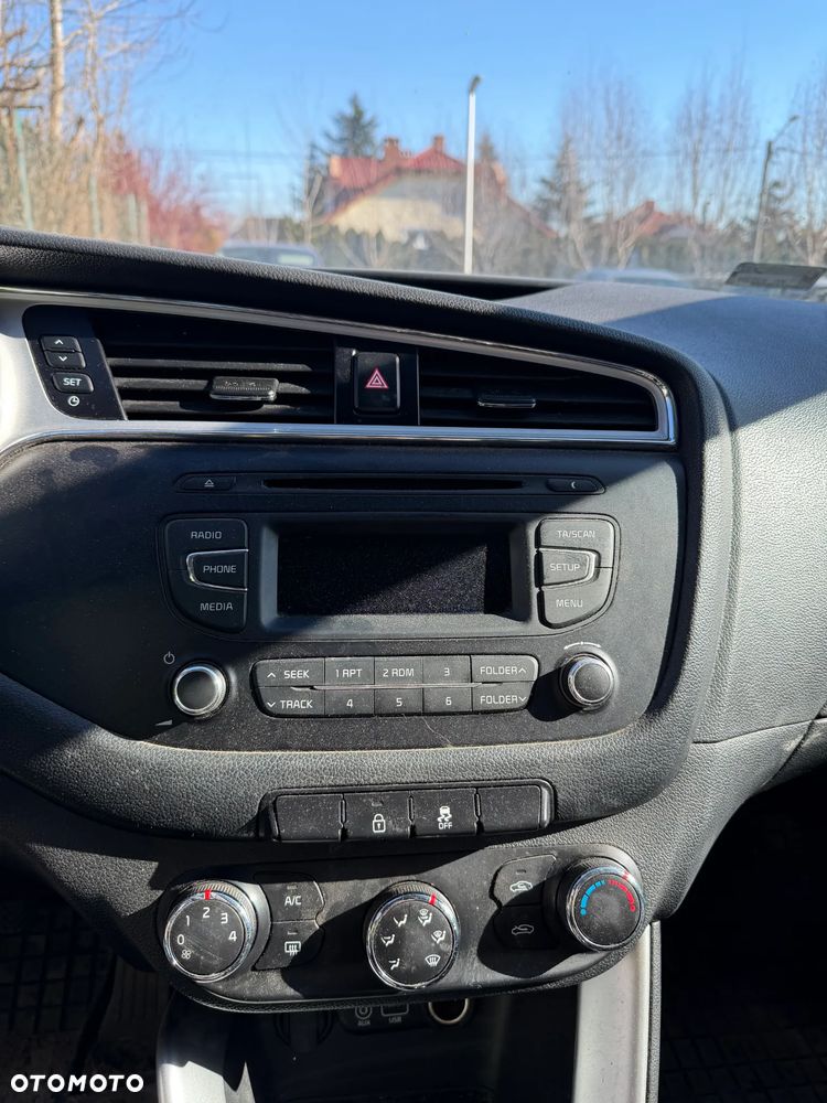 Kia Ceed - 7