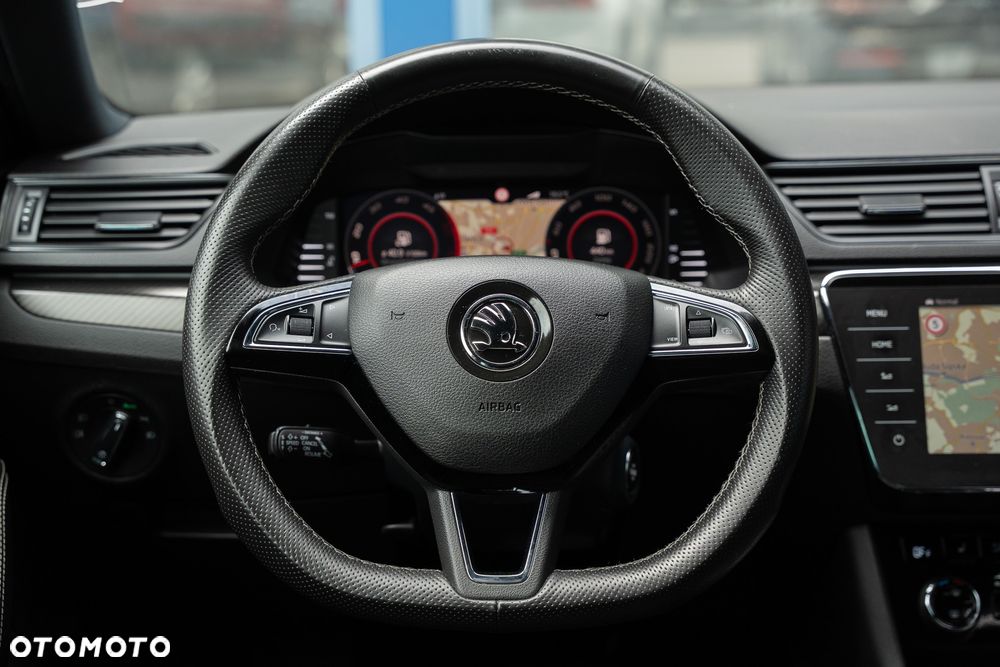 Skoda Superb 2.0 TDI DSG SportLine - 24