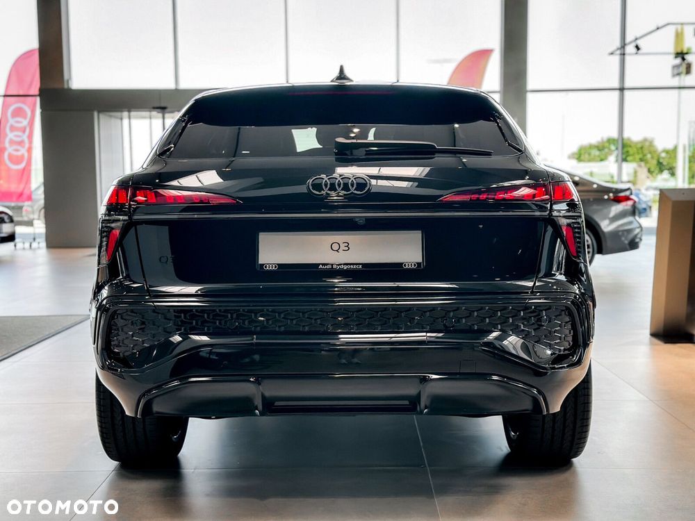 Audi Q3 Sportback - 9
