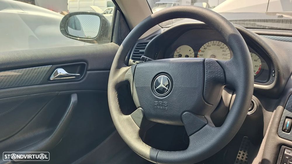 Mercedes-Benz CLK 230 - 5
