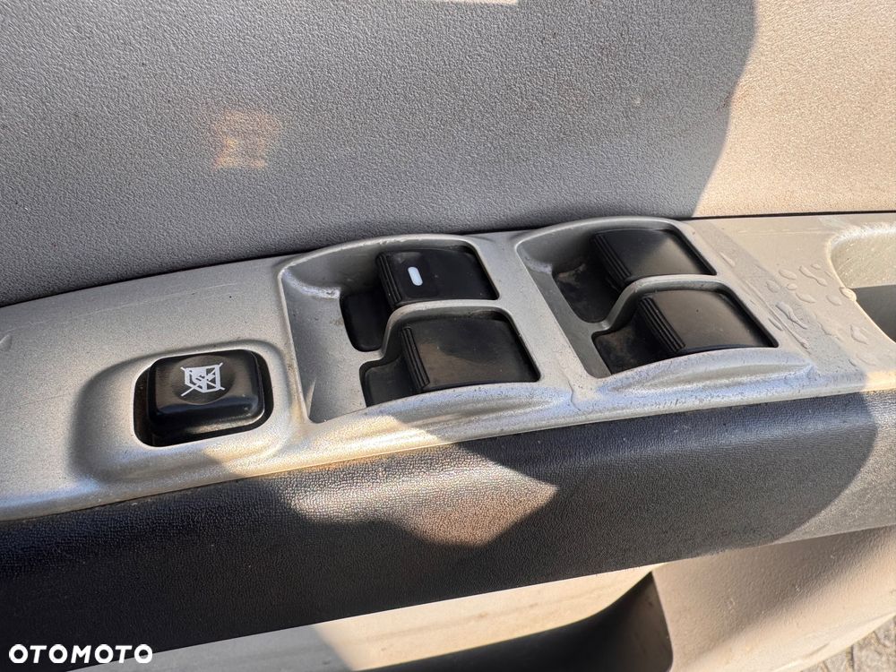 Mitsubishi L200 2.5 DID Intense + HP - 18