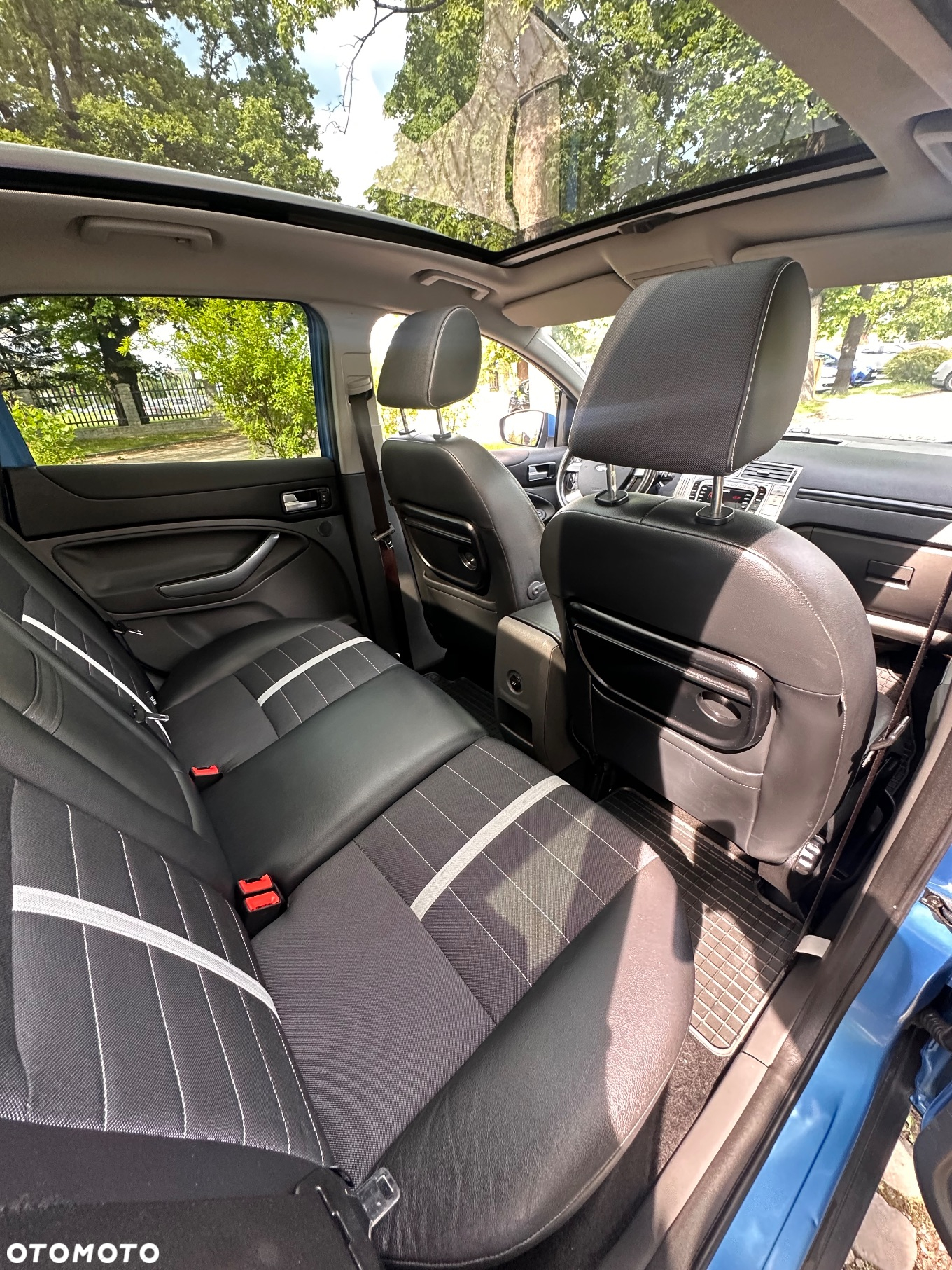 Ford Kuga 2.0 TDCi 4x4 Titanium - 19