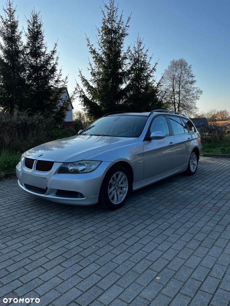 BMW Seria 3 318i - 8