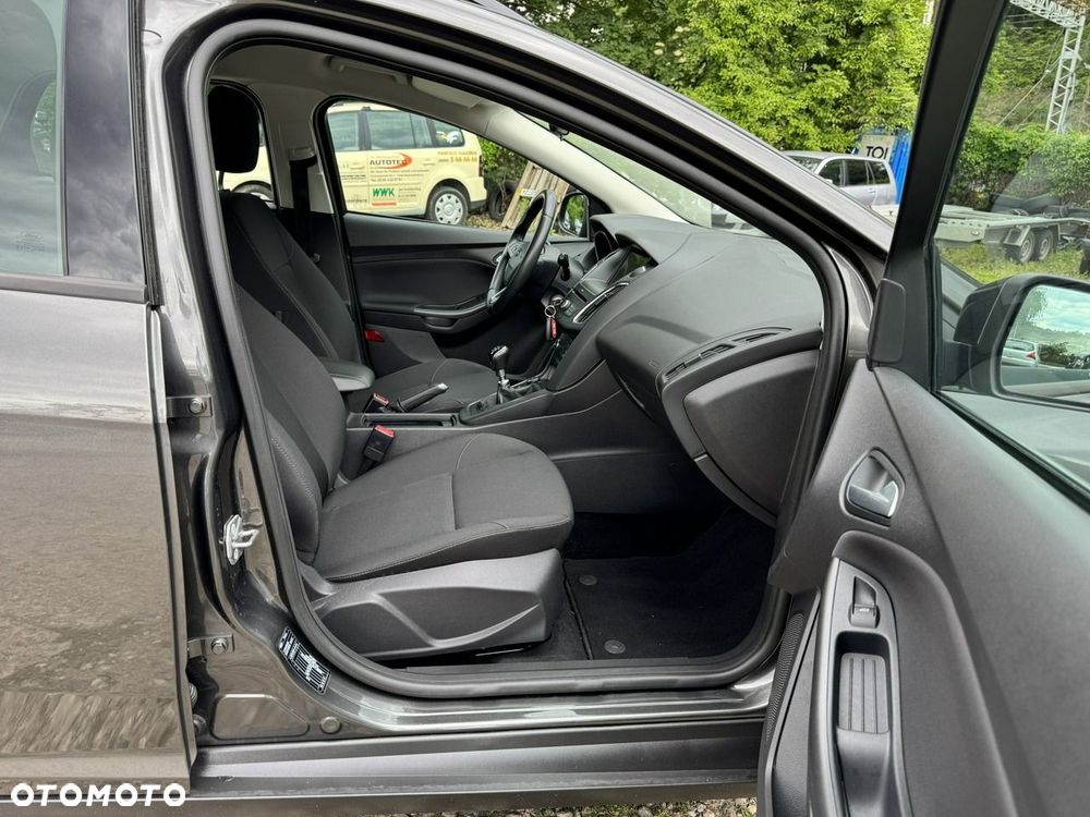 Ford Focus - 12