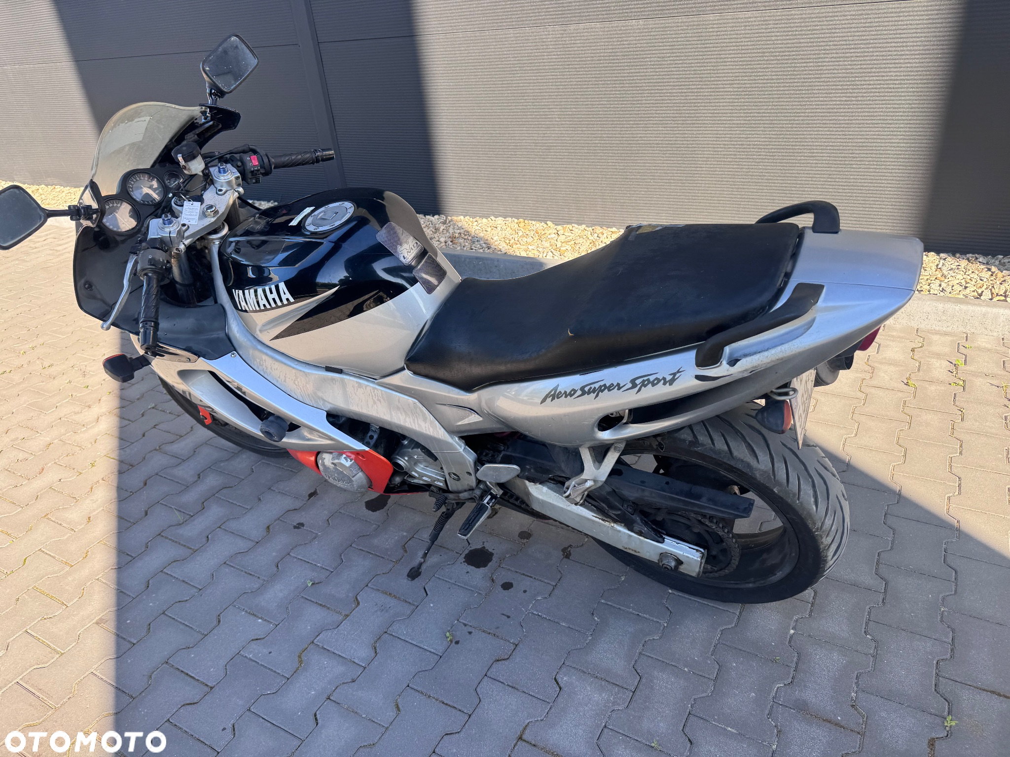 Yamaha R6 - 14