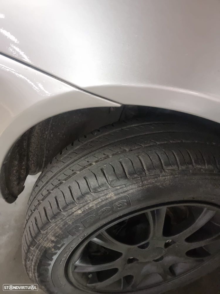 Fiat Punto 1.9 JTD 85 Emotion - 5