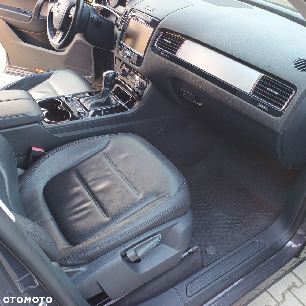 Volkswagen Touareg 3.0 V6 TDI BMT - 19
